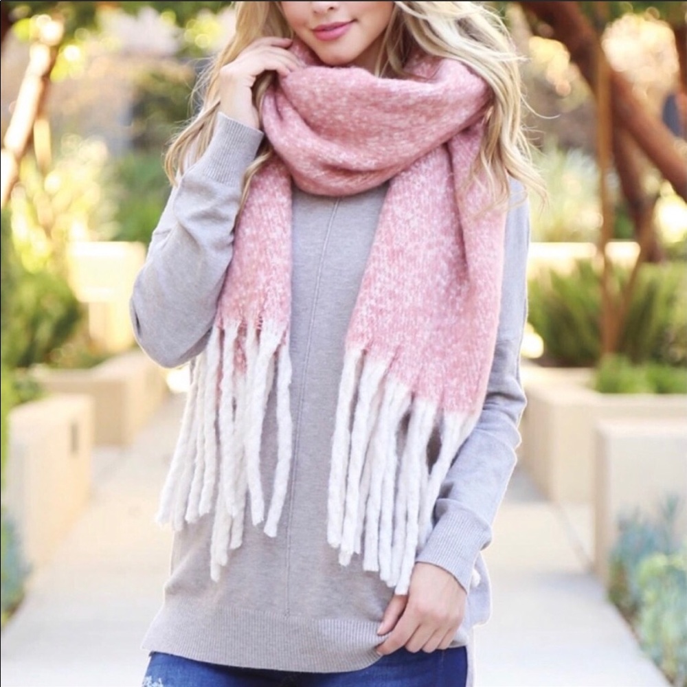 Warm ladies scarf